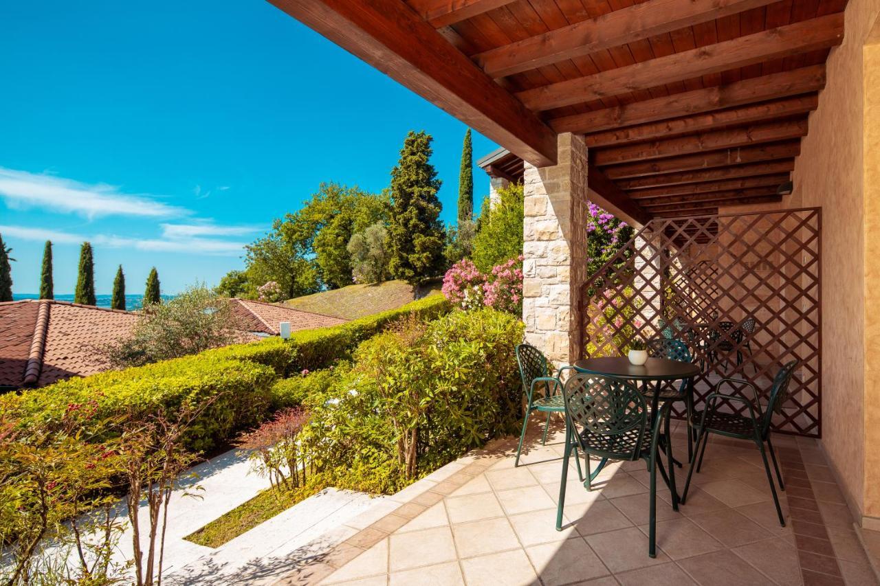 Domina Borgo Degli Ulivi - Garda Lake การ์โดเน ริเวียรา ภายนอก รูปภาพ