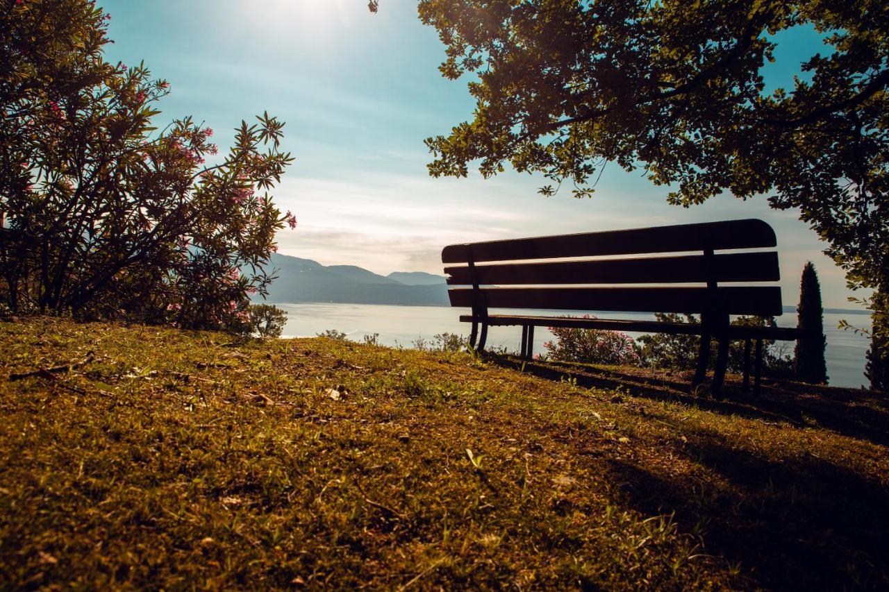 Domina Borgo Degli Ulivi - Garda Lake การ์โดเน ริเวียรา ภายนอก รูปภาพ