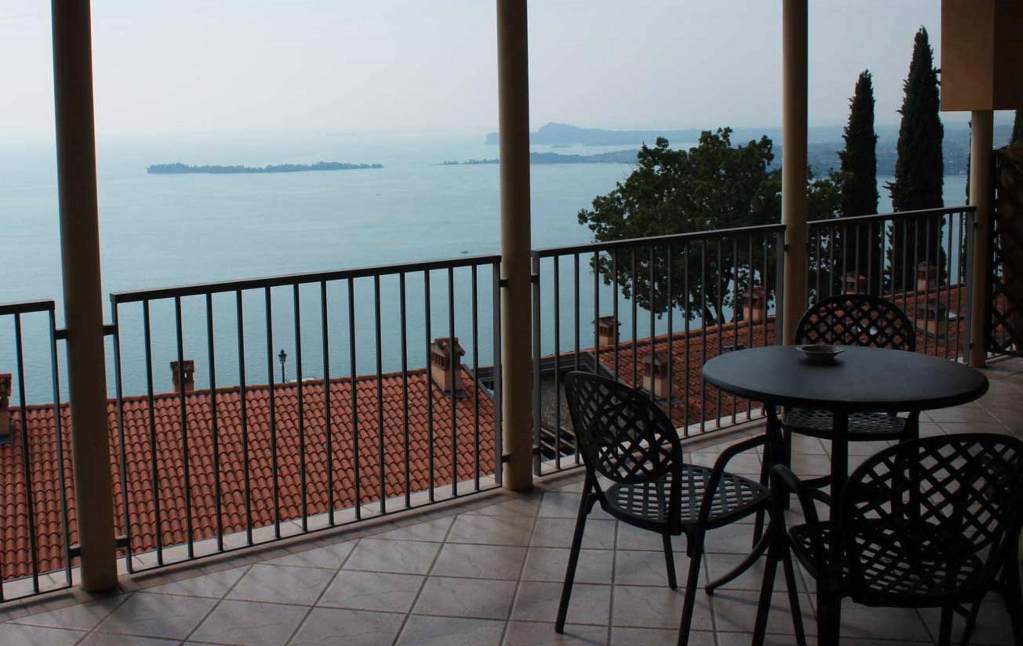 Domina Borgo Degli Ulivi - Garda Lake การ์โดเน ริเวียรา ภายนอก รูปภาพ